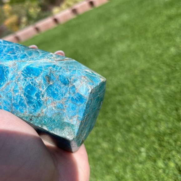 Blue Apatite Tower - Picture 9 of 12